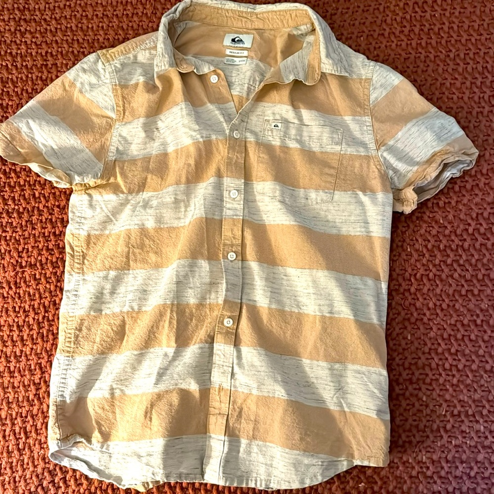 Quiksilver  small tan and off white stripe short sleeve shirt.